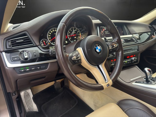 BMW M5 Competition~LED~HUD~MASSAGE-SITZE~ALCANTARA DACHHIMMEL~LEDER~SSD~SZH/SZB~orig.M5 ALU~KEYLES GO~ VOLLAUSSTATUNG~KEMARIK~NAVI~STh.+ STH-BELÜFTUNG~absolut 1 A Zustand - foto 20