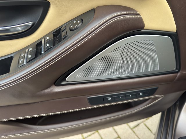 BMW M5 Competition~LED~HUD~MASSAGE-SITZE~ALCANTARA DACHHIMMEL~LEDER~SSD~SZH/SZB~orig.M5 ALU~KEYLES GO~ VOLLAUSSTATUNG~KEMARIK~NAVI~STh.+ STH-BELÜFTUNG~absolut 1 A Zustand - foto 21