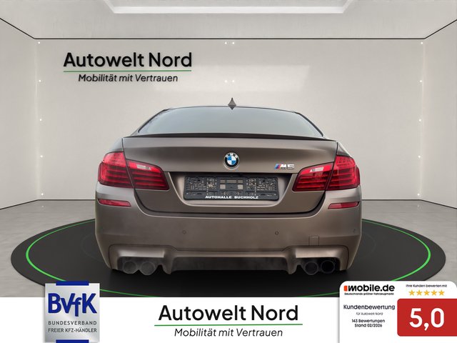 BMW M5 Competition~LED~HUD~MASSAGE-SITZE~ALCANTARA DACHHIMMEL~LEDER~SSD~SZH/SZB~orig.M5 ALU~KEYLES GO~ VOLLAUSSTATUNG~KEMARIK~NAVI~STh.+ STH-BELÜFTUNG~absolut 1 A Zustand - foto 6