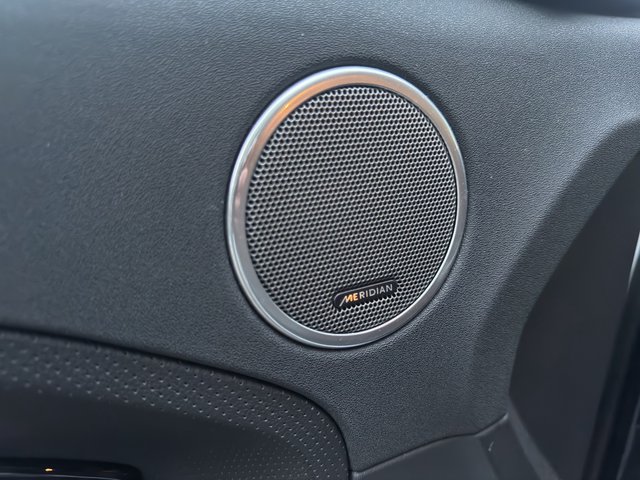 Land Rover Range Rover Evoque Pure~Bi-XENON KLIMAAUTOMATIK 20" ALU mit ALLWETTERREIFEN LEDER NAVI PANORAMADACH R-KAMERA SITZHEIZUNG vorne SITZHEIZUNG hinten el. HECKKLAPPE el. FENSTERHEBER el. HECKKLAPPE LENKRAD HEIZUNG SCHECKHEFTGEPFLEGT VOLL Bi-XENON             ... - bilder 20