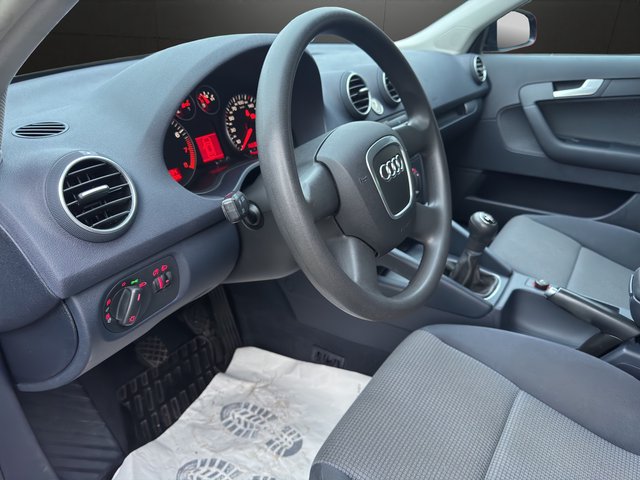 Audi A3 Sportback~LIMA~ALU~el.-FH~SHT~1.6 Liter~Benzin EURO4 - Grüneplakette~TÜV u.INSPEKTION NEU 1.6 Attraction - bilder 21