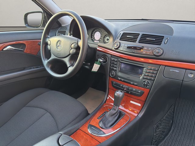 Mercedes-Benz E 200 Kompressor~Automatik~Klimaautomatik~SSD~PDC~ESP~ABS~XENON~STH~EURO 4~TÜV NEU~INSPETION NEU Scheckheft gepflegt~Automatik~STH~PDC - foto 14