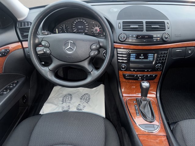 Mercedes-Benz E 200 Kompressor~Automatik~Klimaautomatik~SSD~PDC~ESP~ABS~XENON~STH~EURO 4~TÜV NEU~INSPETION NEU Scheckheft gepflegt~Automatik~STH~PDC - foto 10