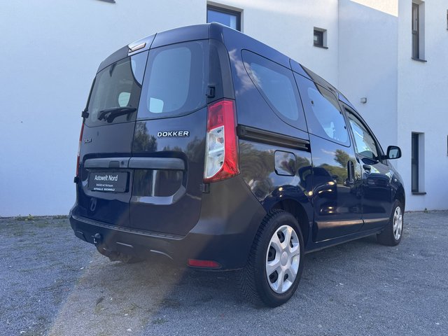 Dacia Dokker Ambiance~Servo~AHK~el. FH~2x Schiebetür~EURO5~Motor + Getriebe TOP !!! Die hintere Sitzbank ist ausgebaut mit den Dachhimmel … - foto 4