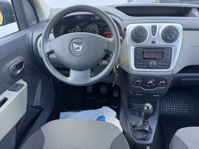 Dacia Dokker Ambiance~Servo~AHK~el. FH~2x Schiebetür~EURO5~Motor + Getriebe TOP !!! Die hintere Sitzbank ist ausgebaut mit den Dachhimmel … - foto 14