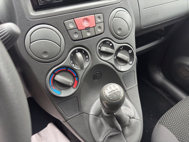 Fiat Panda 1.1 8V Active~SERVO~4 Türig~ALLWETTERREIFEN~wenig km~INSp.NEU+ TÜV NEU - bilder 21