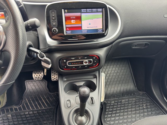 smart forFour~DSG~SZH~TEMPO~LED~NAVI~Apple CarPlay~KLIMAAUTOM.~ALU~R-KAMERA~PANO~TOP ZUSTAND Basis 66 kW - foto 11