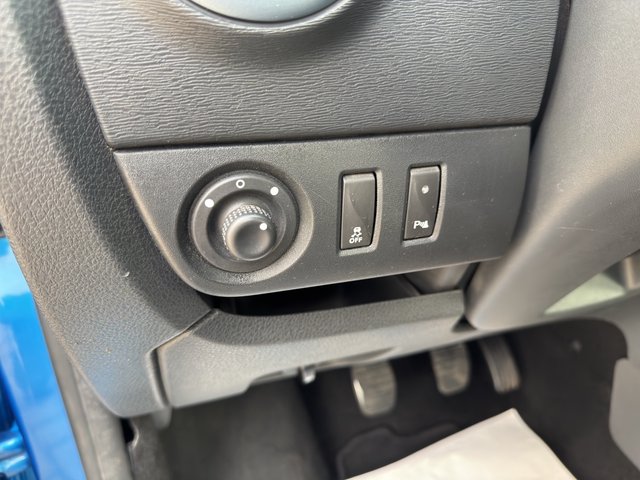 Dacia Dokker Stepway Celebration+SHZ~NAVIGATION~TEMPOM~R.KAMERA~2xSCHEIBETÜR~PDC~TÜV 05.2028 sehr sauber und gut gepflegtes Famielen Fahrzeug - bilder 11