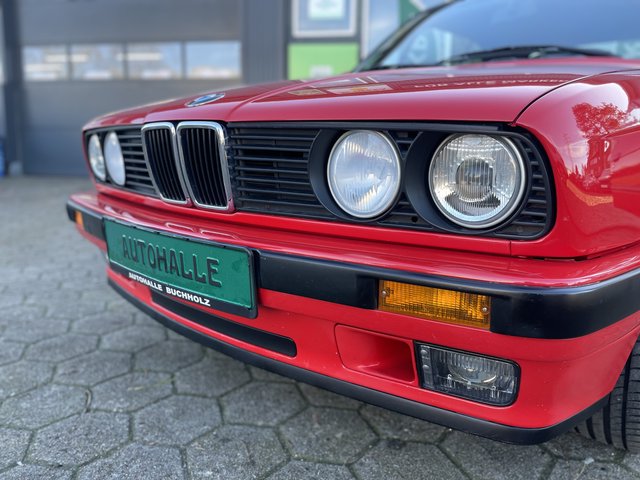BMW 318i Cabrio E30 Edition Exclusive 1a ZUSTAND wie neu~Klima~Cabriole DACH ist neu~SHZ~Servo~ZV~Leder~el.FH~Alu~orig.km~ - bilder 4