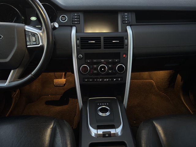 Land Rover Discovery Sport SE AWD~AUTOMATIK~KLIMAAUT.~XENON~ALU~LEDER~PDC~R-CAM~SHZ~SPURASIST~AHK~ Scheckheft/Automatik/4x4/Klimaauto./AHK/Leder/R-Cam/SHZ - foto 11