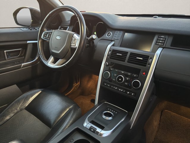 Land Rover Discovery Sport SE AWD~AUTOMATIK~KLIMAAUT.~XENON~ALU~LEDER~PDC~R-CAM~SHZ~SPURASIST~AHK~ Scheckheft/Automatik/4x4/Klimaauto./AHK/Leder/R-Cam/SHZ - foto 14