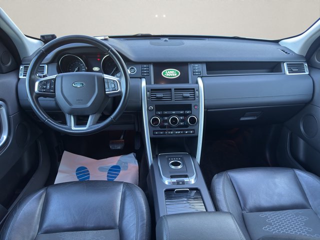 Land Rover Discovery Sport S~2,0D~AWD~AUTOMATIK~KLIMAAUT.~XENON~ALU~LEDER~PDC~R-CAM~SHZ~SPURASIST~AHK~ 2,0 Diesel / Scheckheft/Automatik/4x4/Klimaauto./AHK/Leder/R-Cam/SHZ - bilder 9