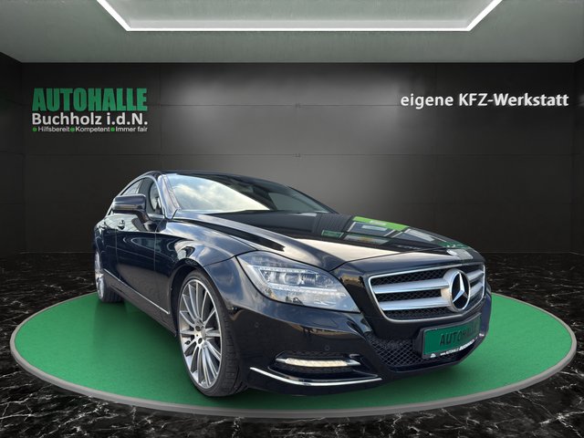 Mercedes-Benz CLS 350 CDI ~FECELIFT MODEL~AMG ALU mit NAGELNEUE 20" Felgen~XENON~LEDER~NAVI~PDC~ALU~AUTOMATIK~SHT 2.HAND~sehr sauberes gepflegtes Fahrzeug~ AMG neue S + REIFEN - bilder 3