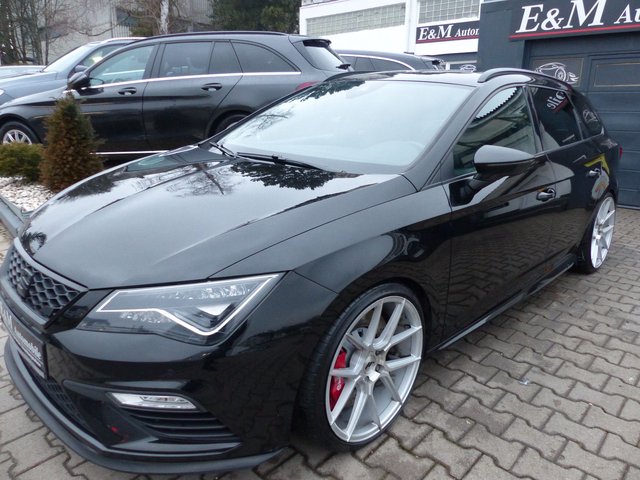 Seat Leon ST Cupra 300 4Drive*PANO*PERFORMANCE*LED* - photo 1