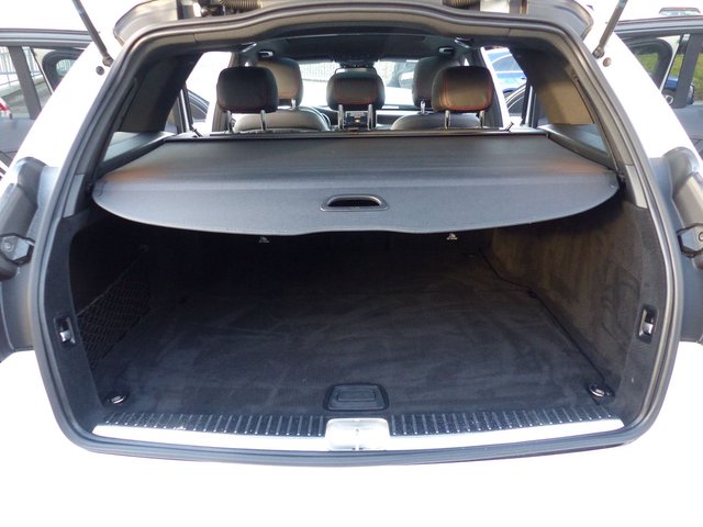 Mercedes-Benz C 43 T AMG 4Matic*PANO*NIGHT PAKET*LED*PDC*SHZ* - bilder 10