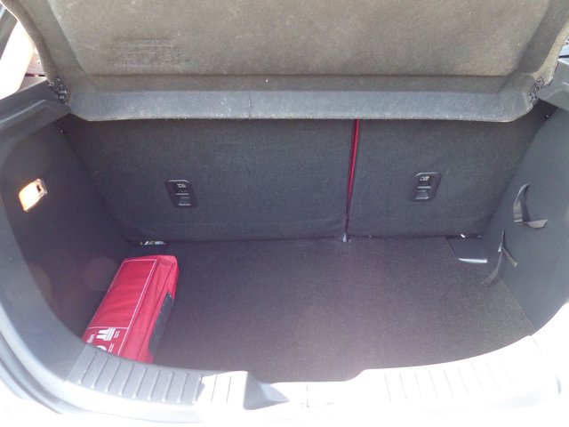 Mazda 2 Lim. *RED EDITION*NAVI*TEMPOMAT*SHZ**SPUR*PDC* - photo 10