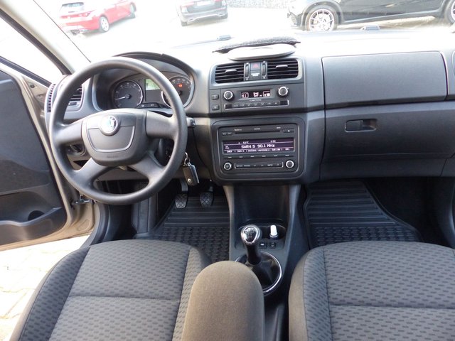 Skoda Roomster Style Plus Edition*1.HAND*SHZ*PDC*AHK* - bilder 8