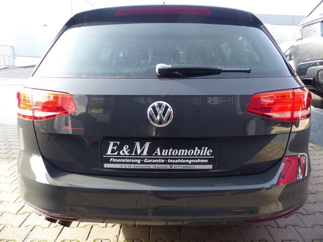 Volkswagen Passat Variant Automatik*R-Line Sport-Paket* - bilder 5