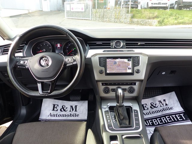 Volkswagen Passat Variant Automatik*R-Line Sport-Paket* - bilder 10