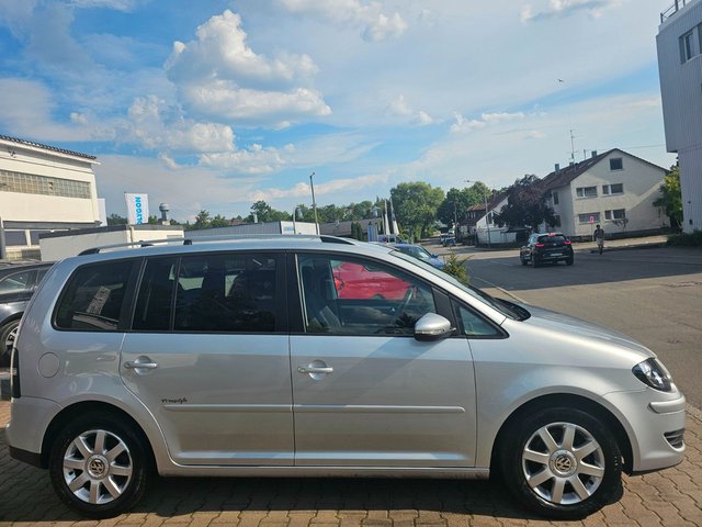 Volkswagen Touran Freestyle Automatik*7-SITZER*NAVI*XENON* - photo 6