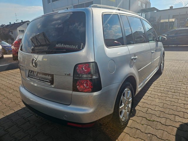 Volkswagen Touran Freestyle Automatik*7-SITZER*NAVI*XENON* - photo 8