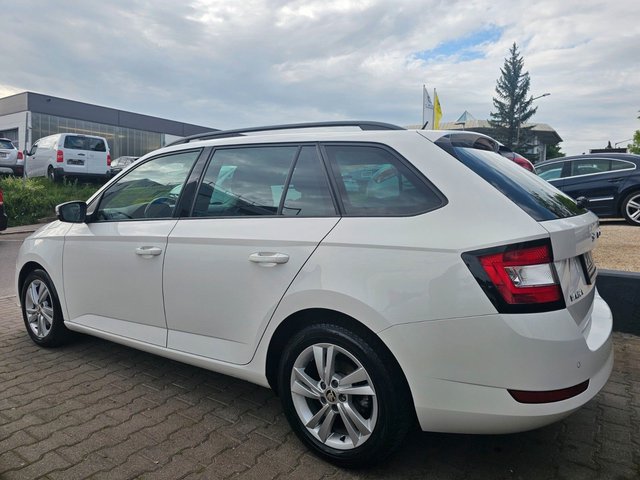 Skoda Fabia Combi Ambition Automatik*1.HAND*PDC*SHZ* - photo 6