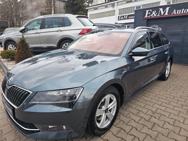Skoda Superb Combi L&K*LEDER*XENON*PDC*SHZ*AHK*NAVI* - photo 1