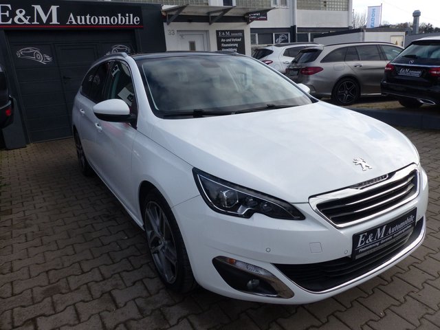 Peugeot 308 SW Allure*PANO*SHZ*PDC*XENON*AHK*NAVI* - photo 2