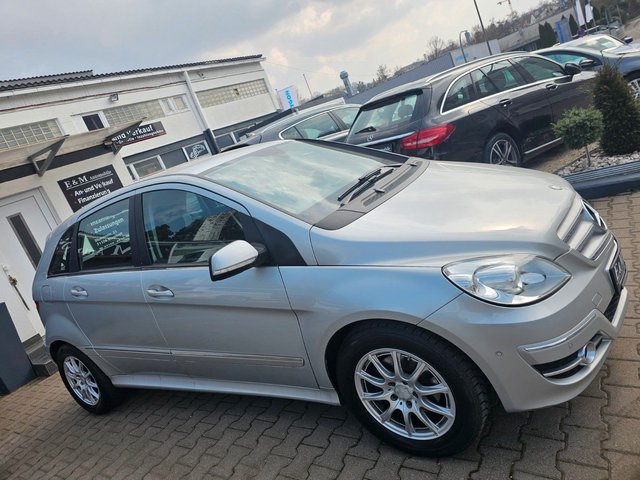 Mercedes-Benz B 200CDI Automatik*SPORTPAKET*NAVI*XENON*PDC*SHZ - bilder 3