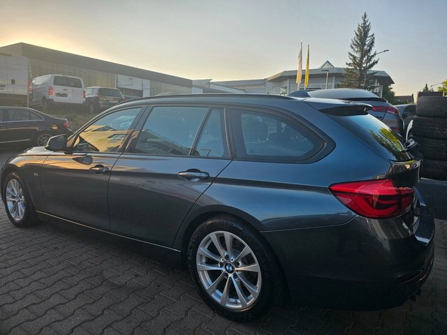 BMW 320 d Sport Line*PANO*AHK*SPORTSITZE*PDC*SHZ* - foto 7