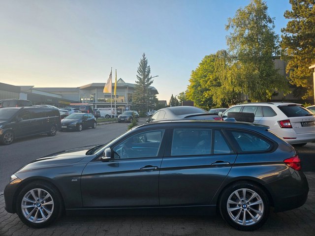 BMW 320 d Sport Line*PANO*AHK*SPORTSITZE*PDC*SHZ* - foto 8