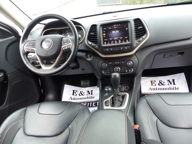 Jeep Cherokee Limited 4WD*NAVI*KAMERA*SHZ*AHK*XENON* - photo 10