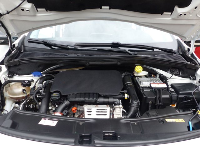 Peugeot 2008 Allure*GT-LINE*NAVI*LEDER*KAMERA*PDC*SHZ* - bilder 10