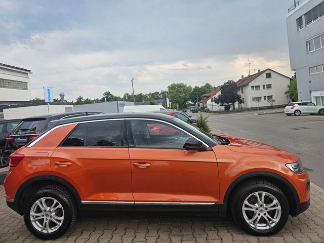Volkswagen T-Roc IQ.DRIVE*NUR 80.750KM*NAVI*KAMERA*XENON* - foto 9