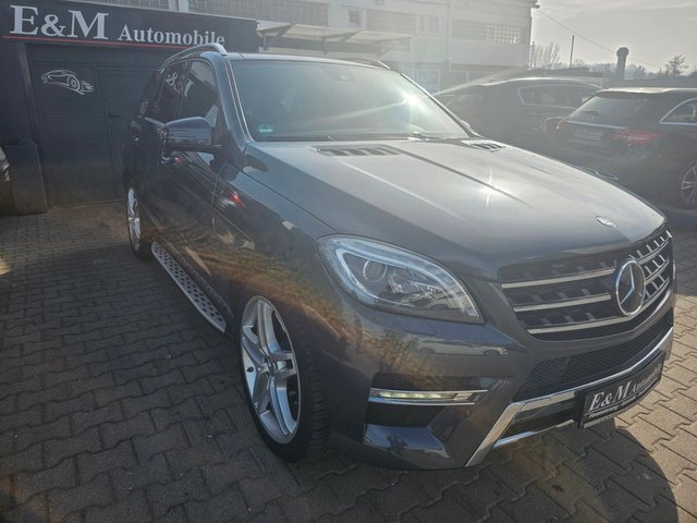 Mercedes-Benz ML 350 CDI BlueTec*AMG PAKET*PANO*AHK*XENON*SHZ - photo 2