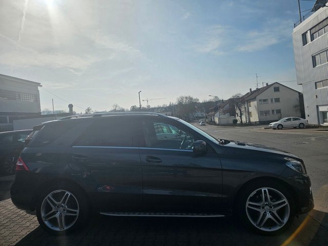Mercedes-Benz ML 350 CDI BlueTec*AMG PAKET*PANO*AHK*XENON*SHZ - photo 8