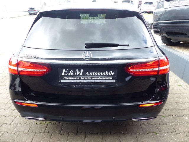 Mercedes-Benz E 300 Tde Automatik*AMG-LINE*NIGHT PAKET*ACC*LED - bilder 5