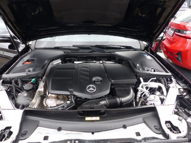 Mercedes-Benz E 300 Tde Automatik*AMG-LINE*NIGHT PAKET*ACC*LED - bilder 10