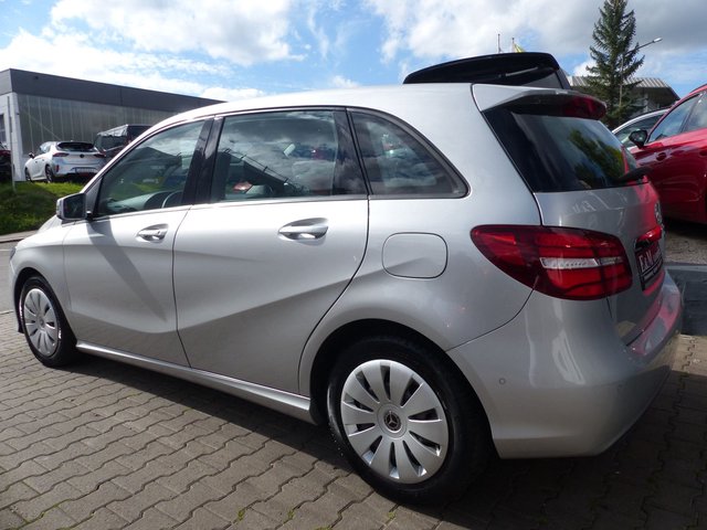 Mercedes-Benz B 180*HU/AU NEU*INSPEKTION NEU*NAVI*XENON*SHZ* - bilder 6