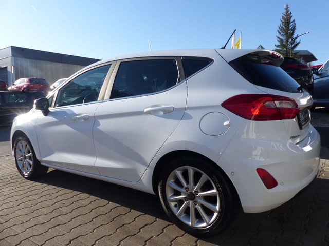 Ford Fiesta Titanium*PANORAMADACH*LED*PDC*SHZ*ALU* - bilder 6