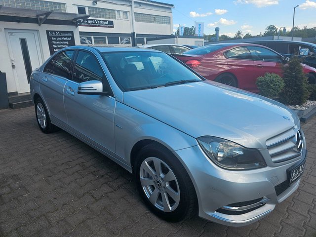 Mercedes-Benz C 220 CDI Avantgarde*NAVI*AHK*FACELIFT*LEDER* - foto 3