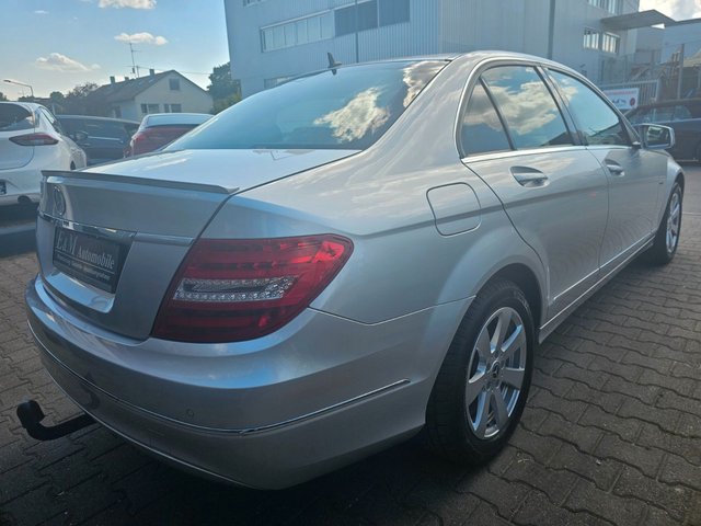 Mercedes-Benz C 220 CDI Avantgarde*NAVI*AHK*FACELIFT*LEDER* - foto 6
