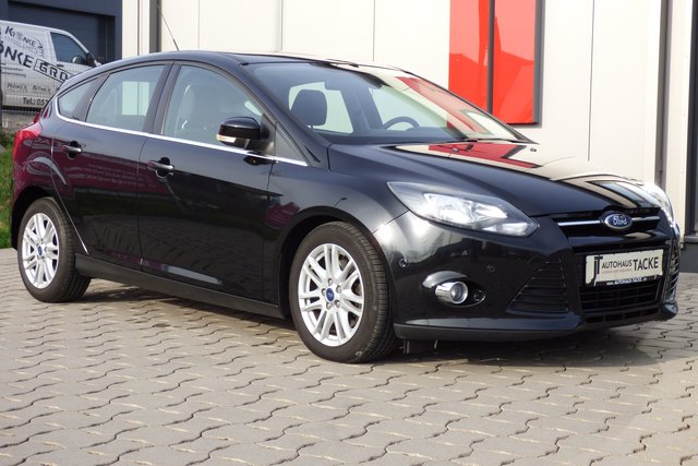 Ford Focus Titanium Automatik, Navi, Kamera, SHZ, AHK Gebrauchtwagen Kaufen | EZ 01/2013 | Preis 8.990 €