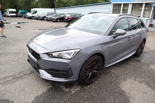 CUPRA Leon Sportstourer e-Hybrid Pano. Autom. Navi. Klimaaut. Kamera. SHZ. PDC.