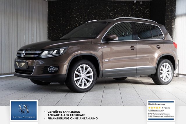 Volkswagen Tiguan Lounge Sport&Style 4Motion AHK Kamera Nav