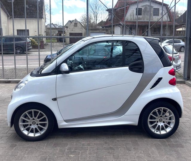 smart fortwo coupe passion MHD  PAORAMA/TÜV NEU/GANZJAHRESREIFEN - photo 10