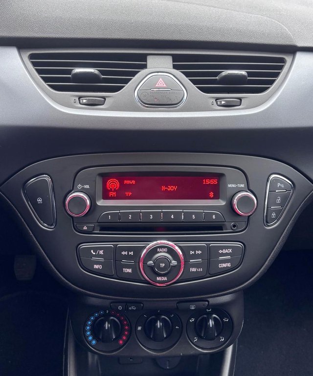 Opel Corsa E 1.2 Edition  EINPARKHILFE/TÜV/4-TÜRER - photo 2