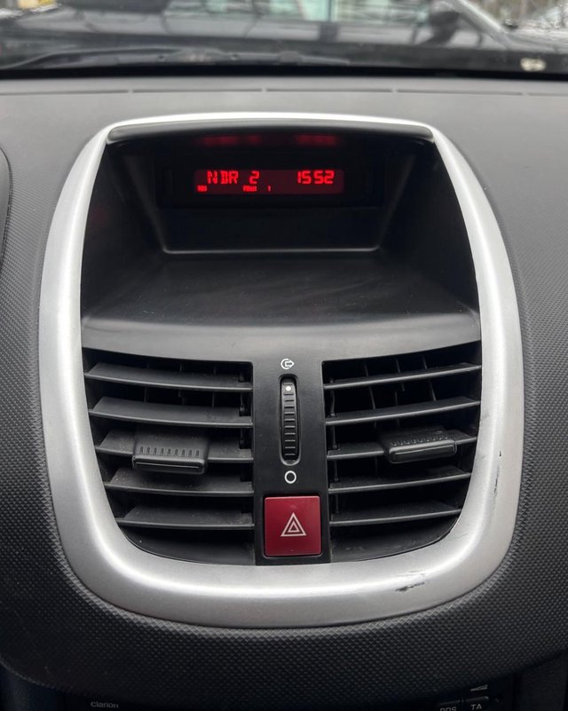 Peugeot 206 +  4-TÜRER/TÜV/KLIMA - bilder 9