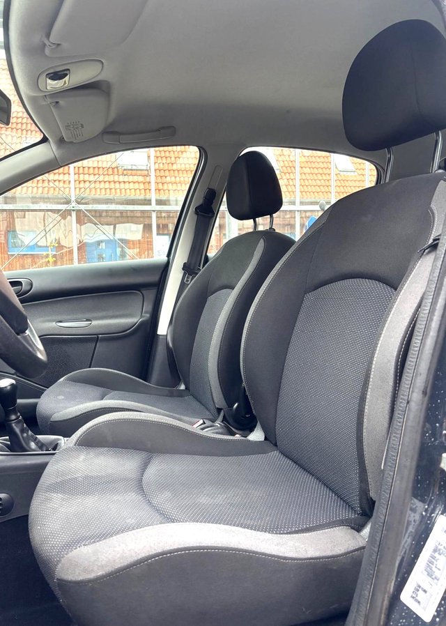 Peugeot 206 +  4-TÜRER/TÜV/KLIMA - bilder 6