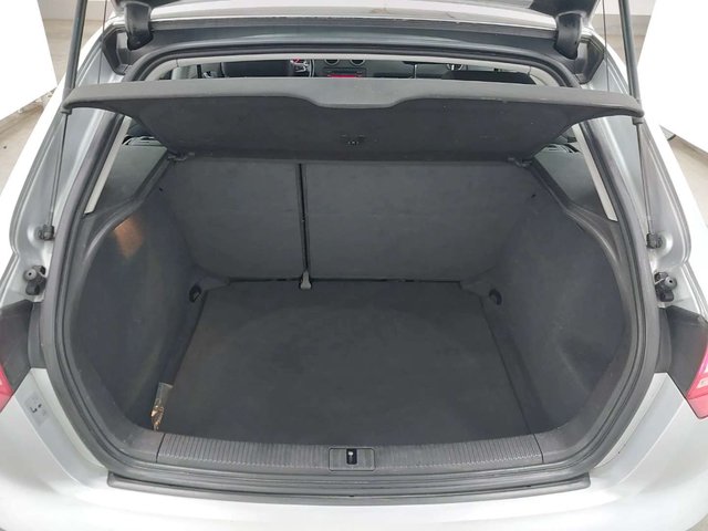 Audi A3 Sportback 1.2 TFSI Attraction  EINPARKHILFE/AHK/5-TÜRER - bilder 7